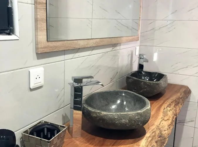 Alba Oda ve Kahvaltı 4*