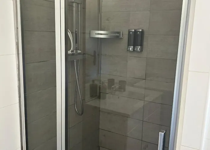 Oda ve Kahvaltı Alba