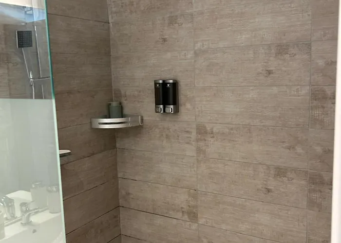 Alba Oda ve Kahvaltı